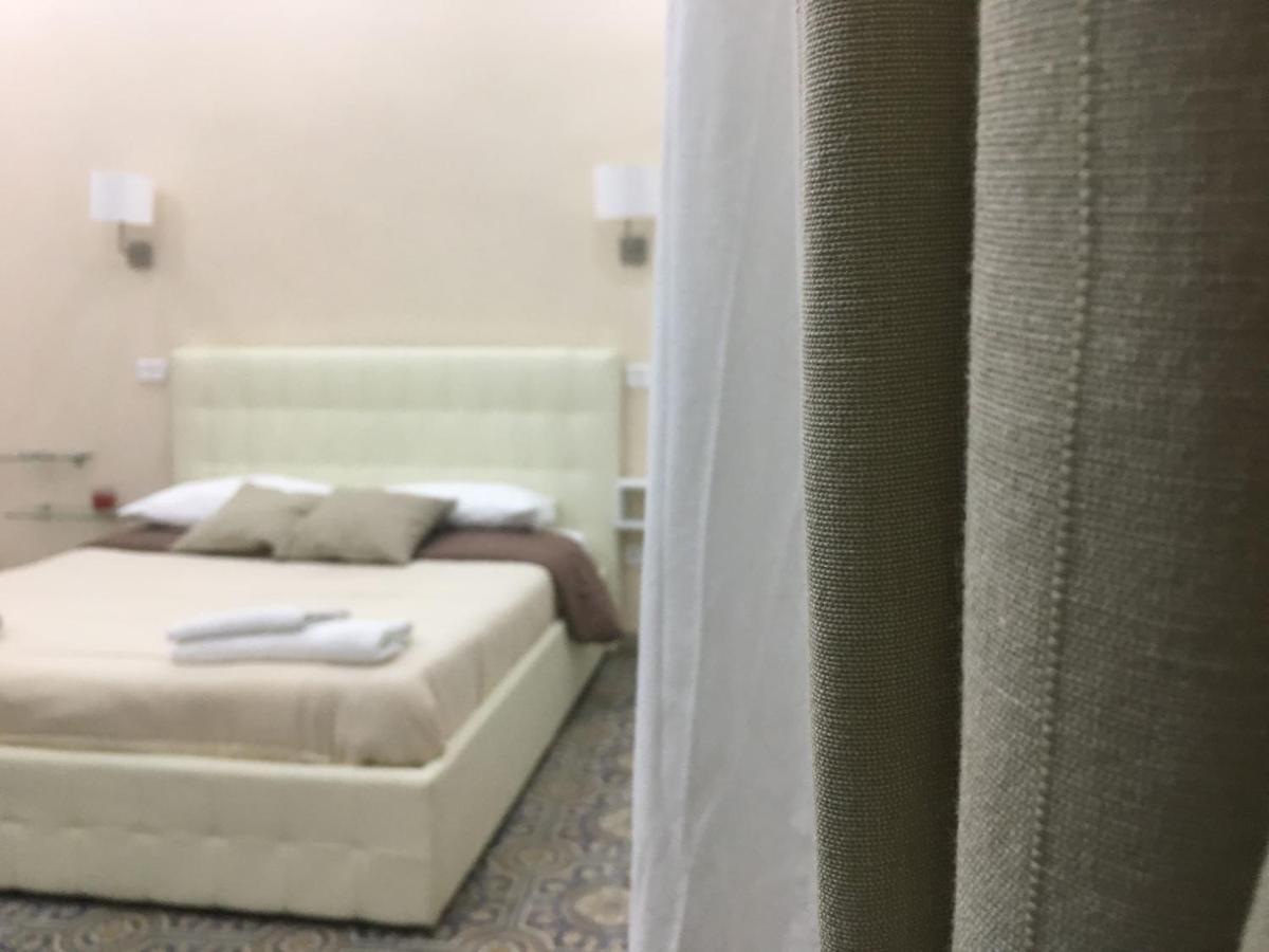 Bed and Breakfast Decumani Prestige Neapel Exterior foto